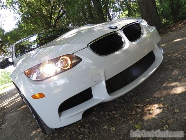 2011-bmw-m3-075.jpg