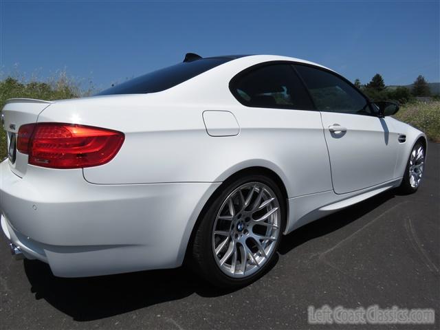 2011-bmw-m3-100.jpg