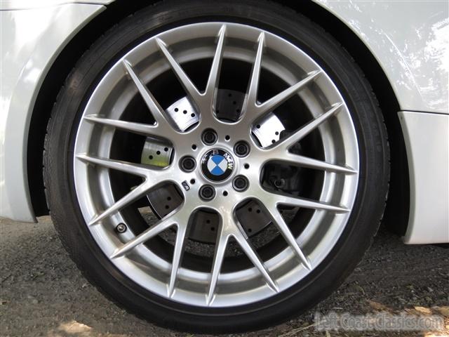 2011-bmw-m3-104.jpg