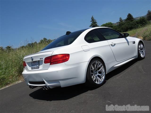 2011-bmw-m3-234.jpg