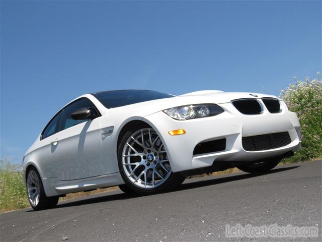 2011-bmw-m3-236.jpg