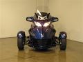 2011-can-am-spyder-001