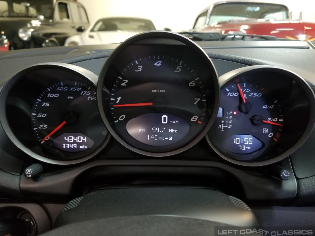2011-porsche-boxster-spyder-077.jpg