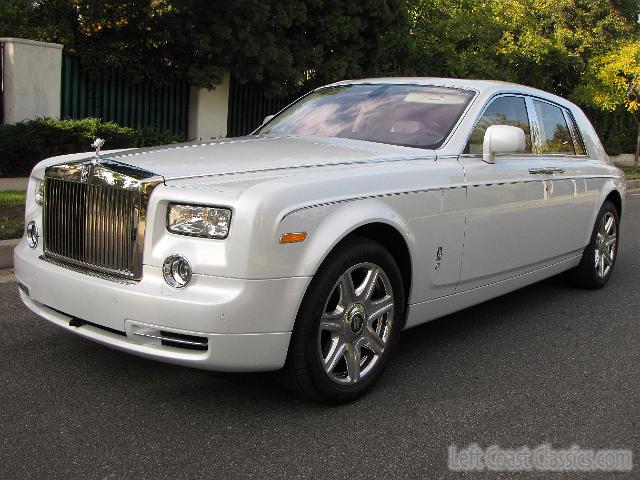 2011-rolls-royce-spirit-of-ecstasy-011.jpg