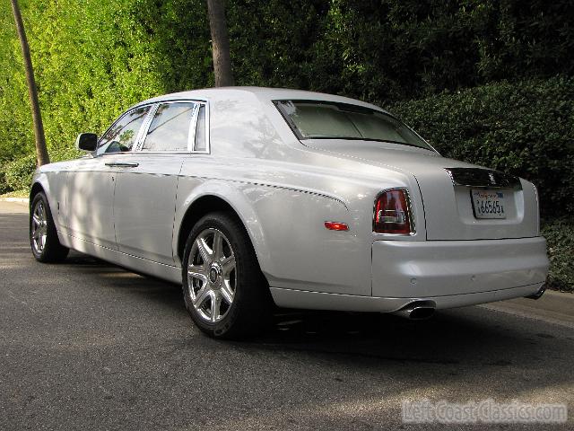 2011-rolls-royce-spirit-of-ecstasy-015.jpg