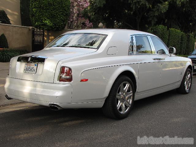 2011-rolls-royce-spirit-of-ecstasy-023.jpg