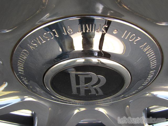 2011-rolls-royce-spirit-of-ecstasy-056.jpg