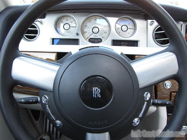 2011-rolls-royce-spirit-of-ecstasy-075.jpg