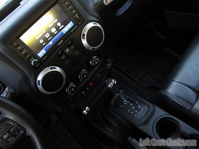 2012-jeep-wrangler-call-of-duty-038.jpg