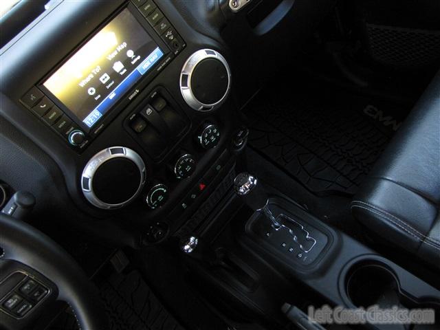 2012-jeep-wrangler-call-of-duty-038.jpg