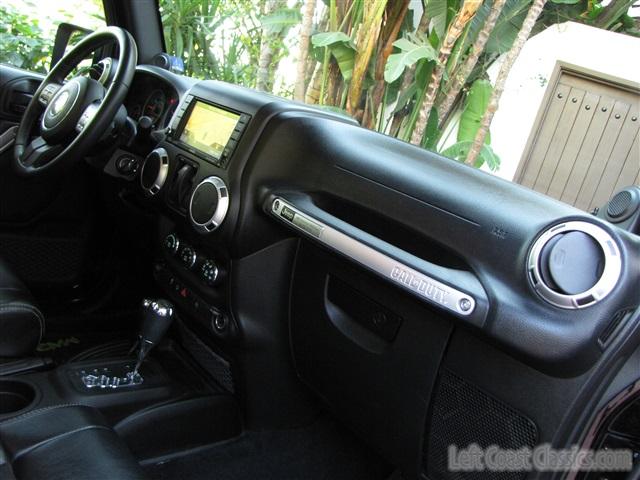 2012-jeep-wrangler-call-of-duty-047.jpg