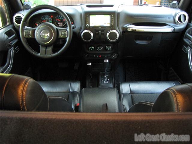 2012-jeep-wrangler-call-of-duty-048.jpg