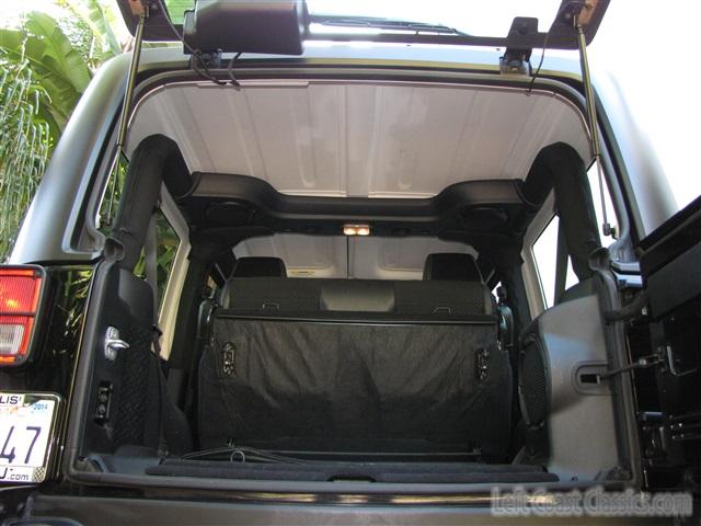 2012-jeep-wrangler-call-of-duty-053.jpg