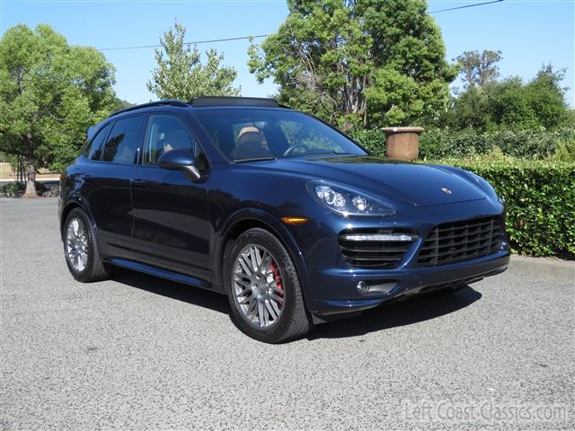 2014-porsche-cayenne-gts-020.jpg