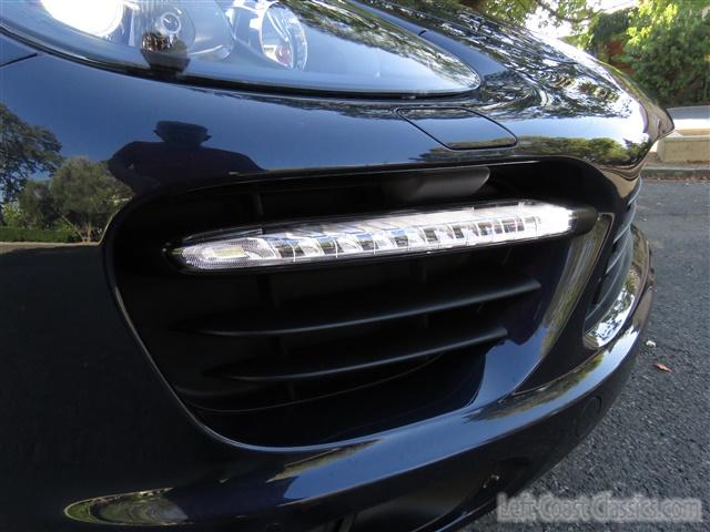 2014-porsche-cayenne-gts-033.jpg