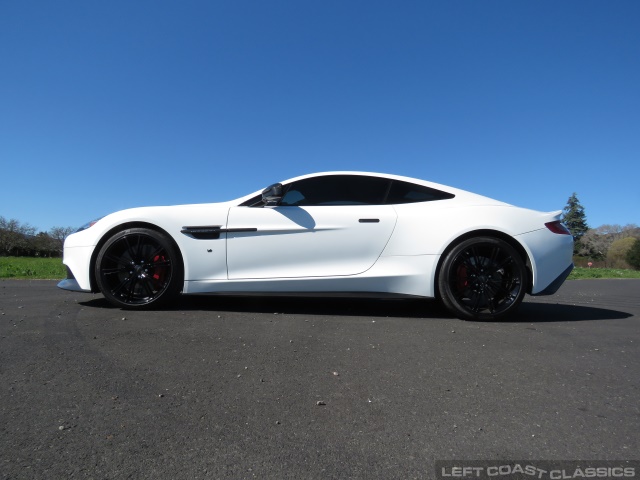 2015-aston-martin-vanquish-137.jpg