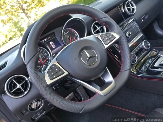 2019-mercedes-benz-amg-slc-43-093.jpg