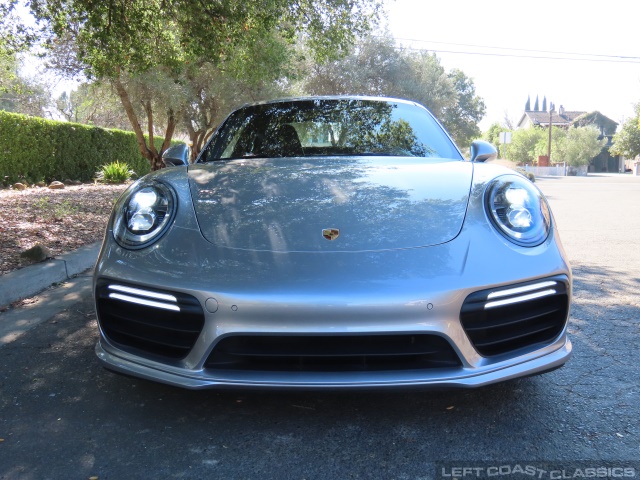 2019-porsche-911-turbo-027.jpg